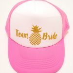Gorra Trucker Team Bride Dorado